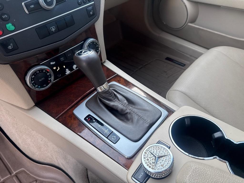 Mercedes-Benz C-Class C300 4MATIC Sport Sedan 2011