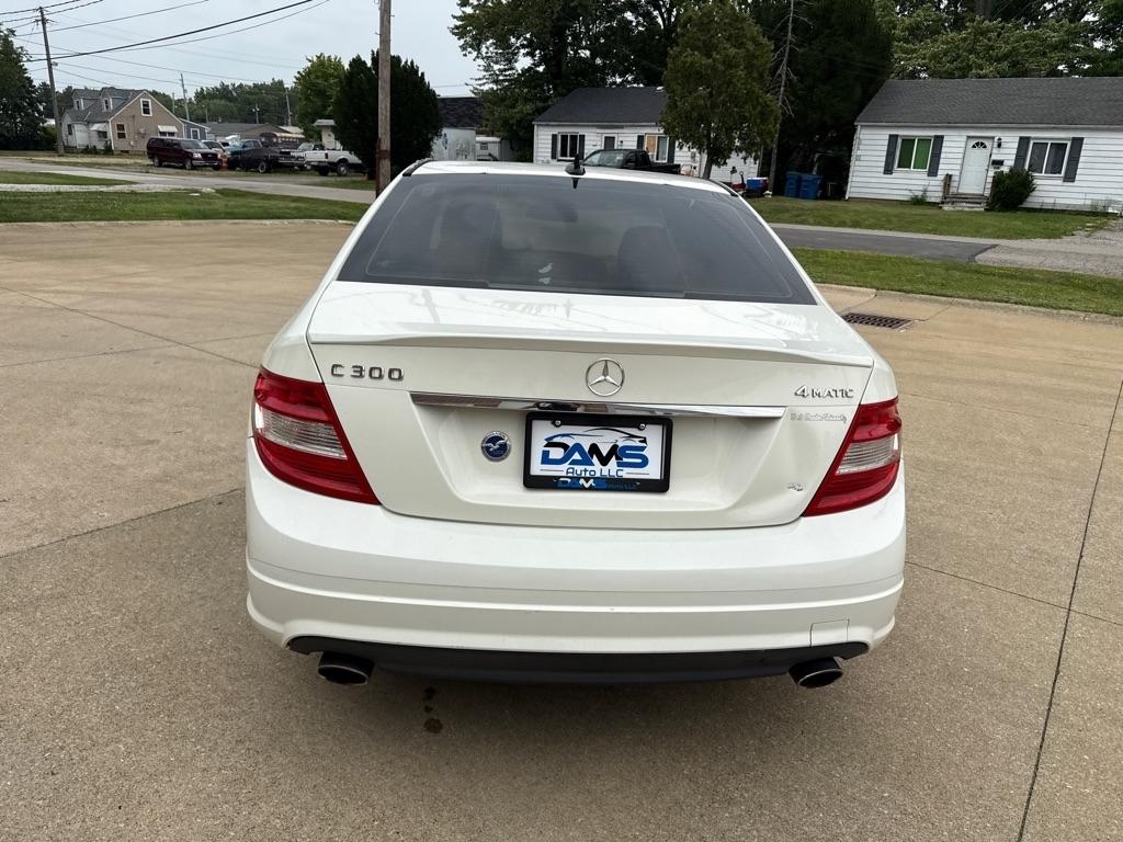 Mercedes-Benz C-Class C300 4MATIC Sport Sedan 2011