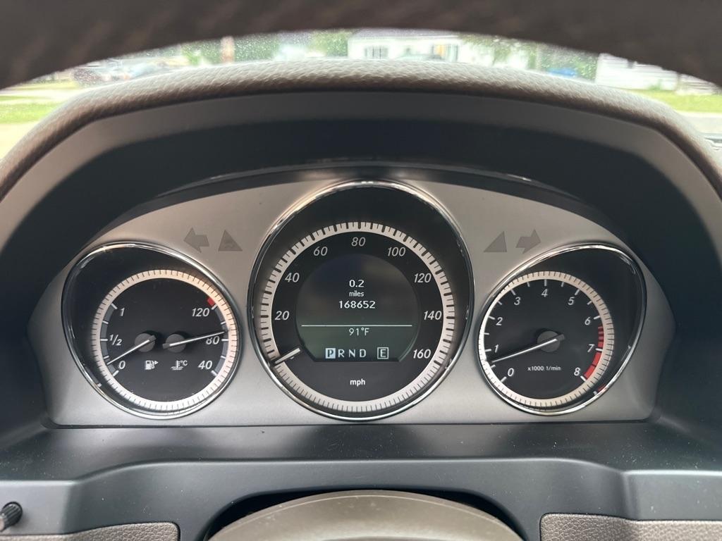 Mercedes-Benz C-Class C300 4MATIC Sport Sedan 2011