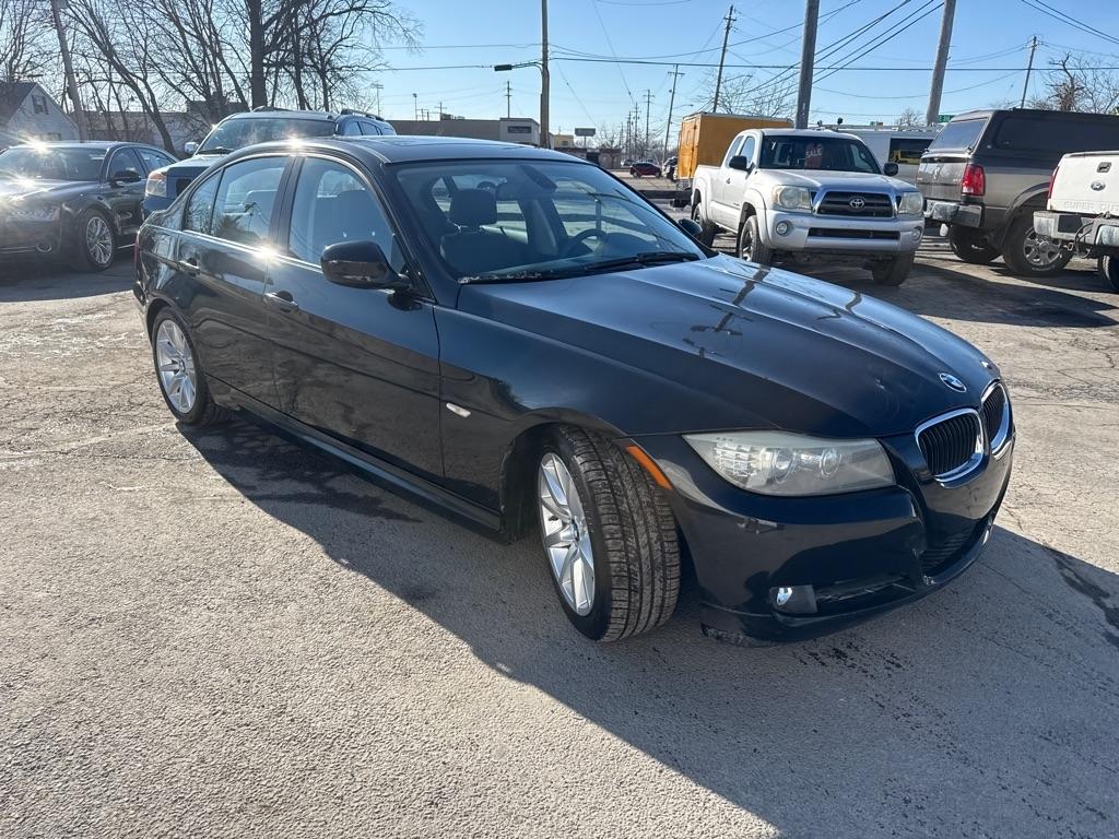BMW 3-Series 328i SA 2011