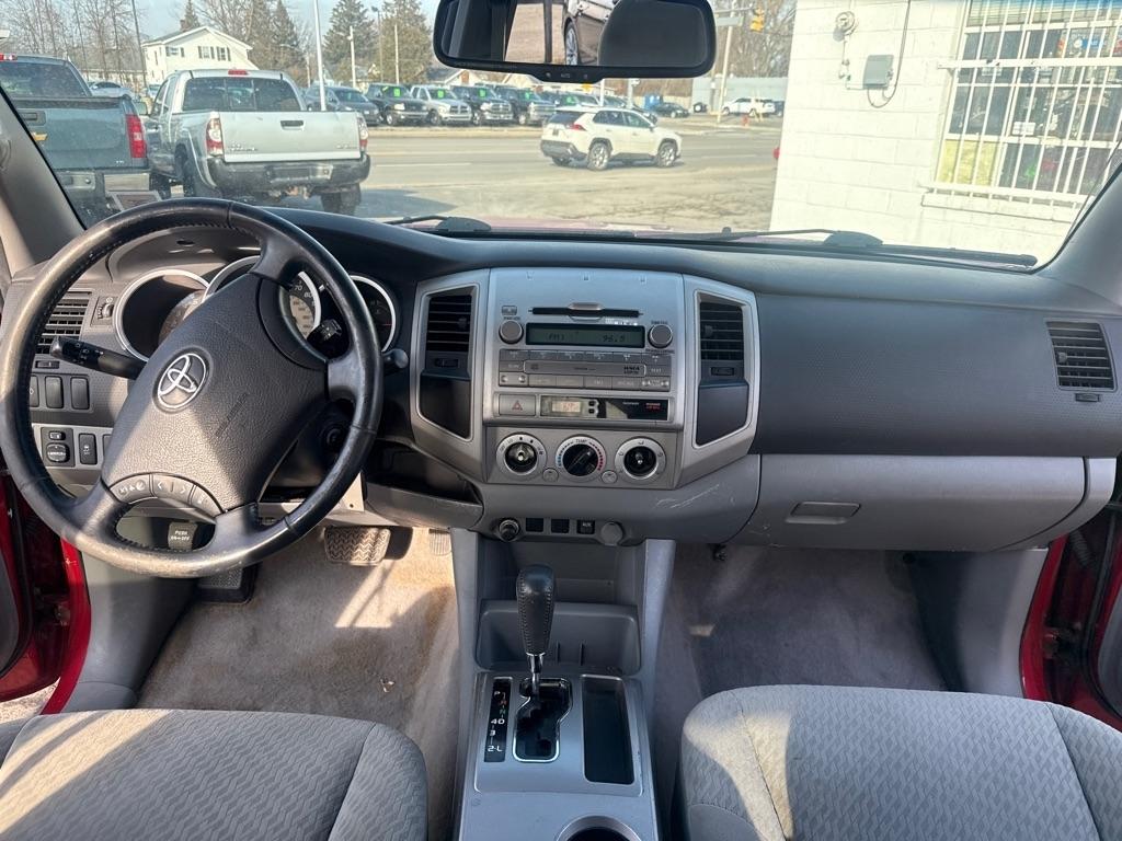 Toyota Tacoma PreRunner Double Cab V6 Auto 2WD 2009