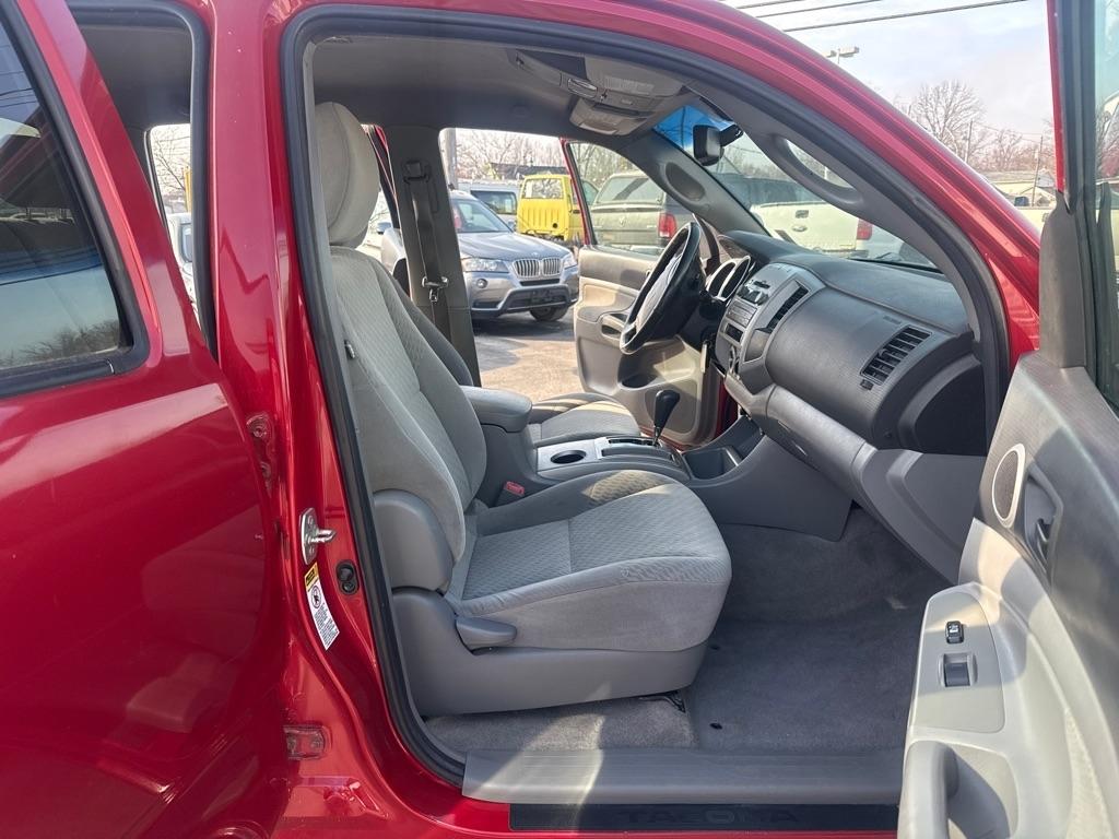 Toyota Tacoma PreRunner Double Cab V6 Auto 2WD 2009