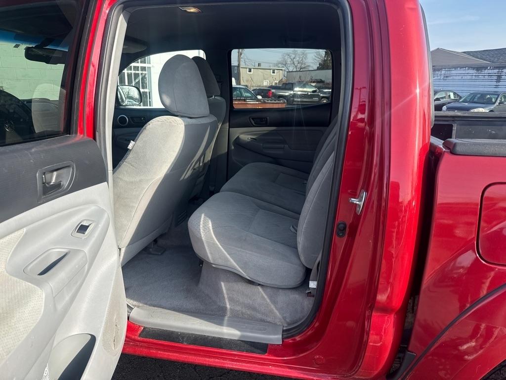 Toyota Tacoma PreRunner Double Cab V6 Auto 2WD 2009