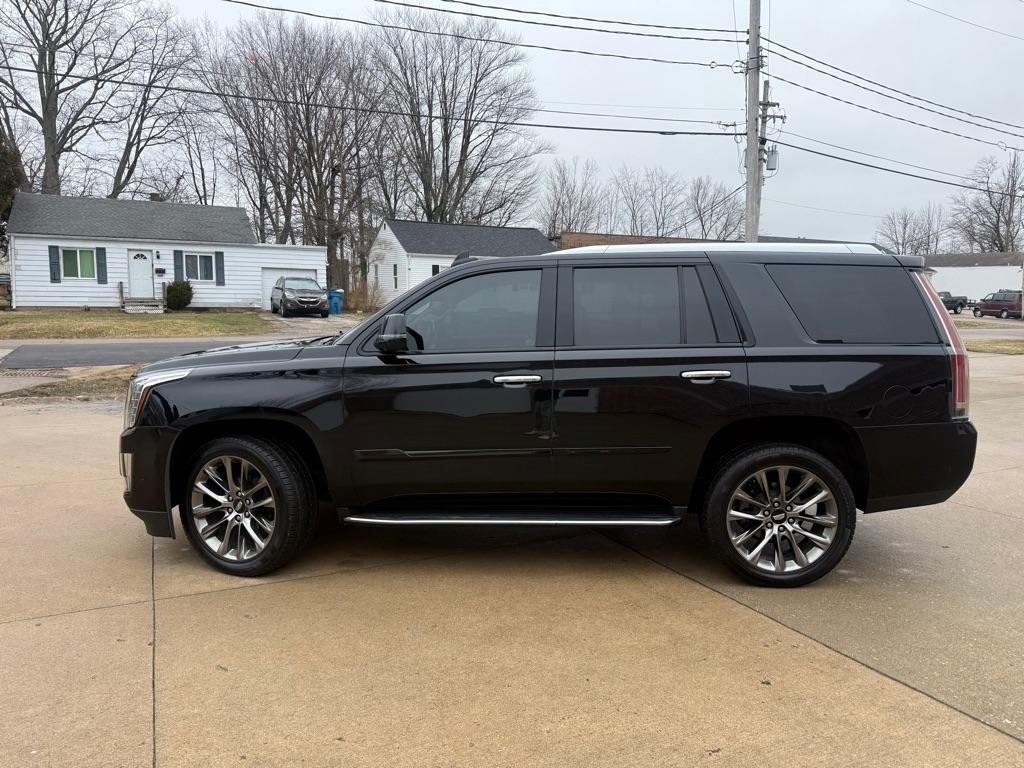 Cadillac Escalade Luxury 4WD 2020
