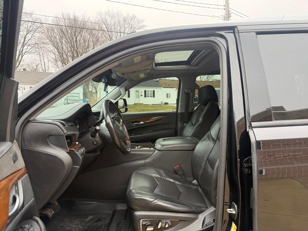 Cadillac Escalade Luxury 4WD 2020