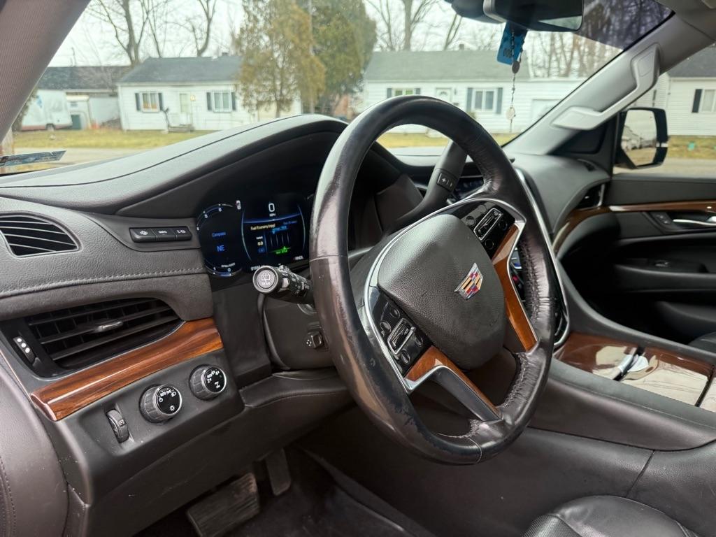 Cadillac Escalade Luxury 4WD 2020