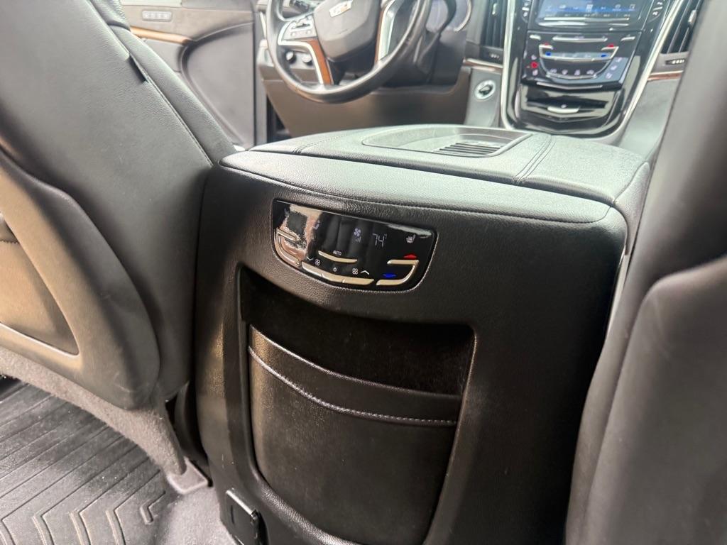 Cadillac Escalade Luxury 4WD 2020