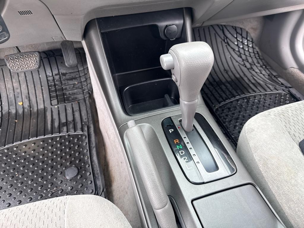 Toyota Camry LE 2003