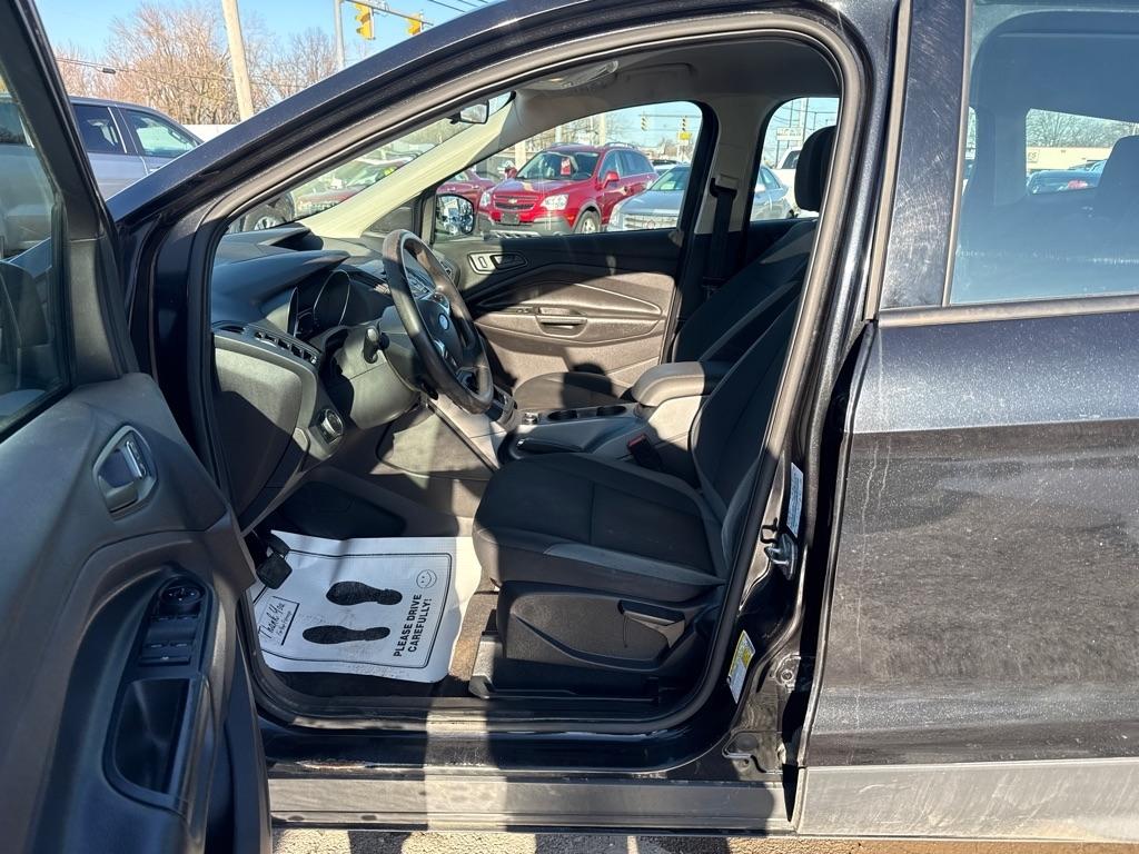 Ford Escape S FWD 2015