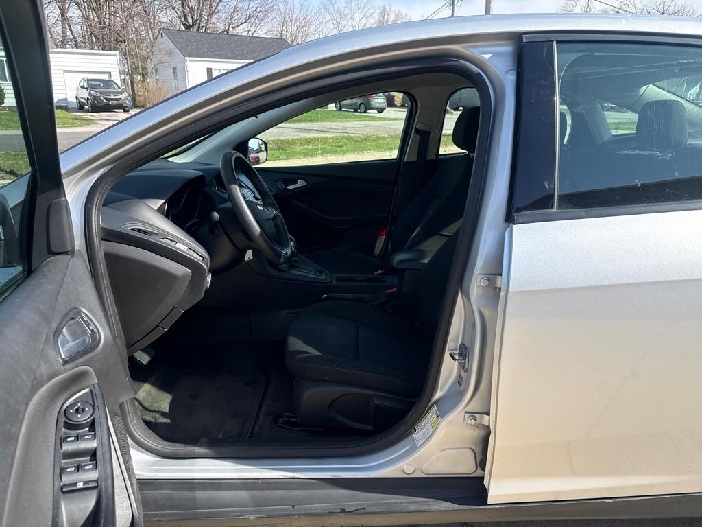 Ford Focus SE Sedan 2018