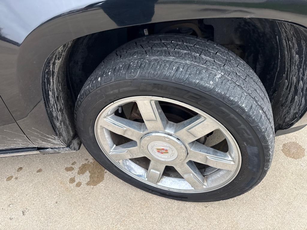 Cadillac Escalade ESV AWD Premium 2011