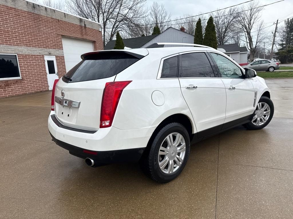 Cadillac SRX Luxury Collection 2011
