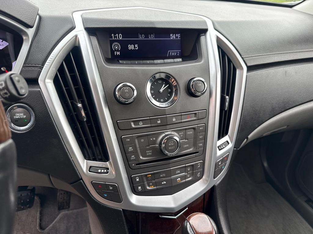 Cadillac SRX Luxury Collection 2011