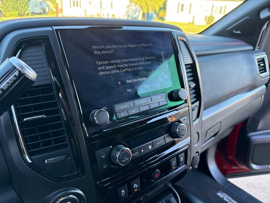 Nissan Titan PRO-4X Crew Cab 4WD 2024