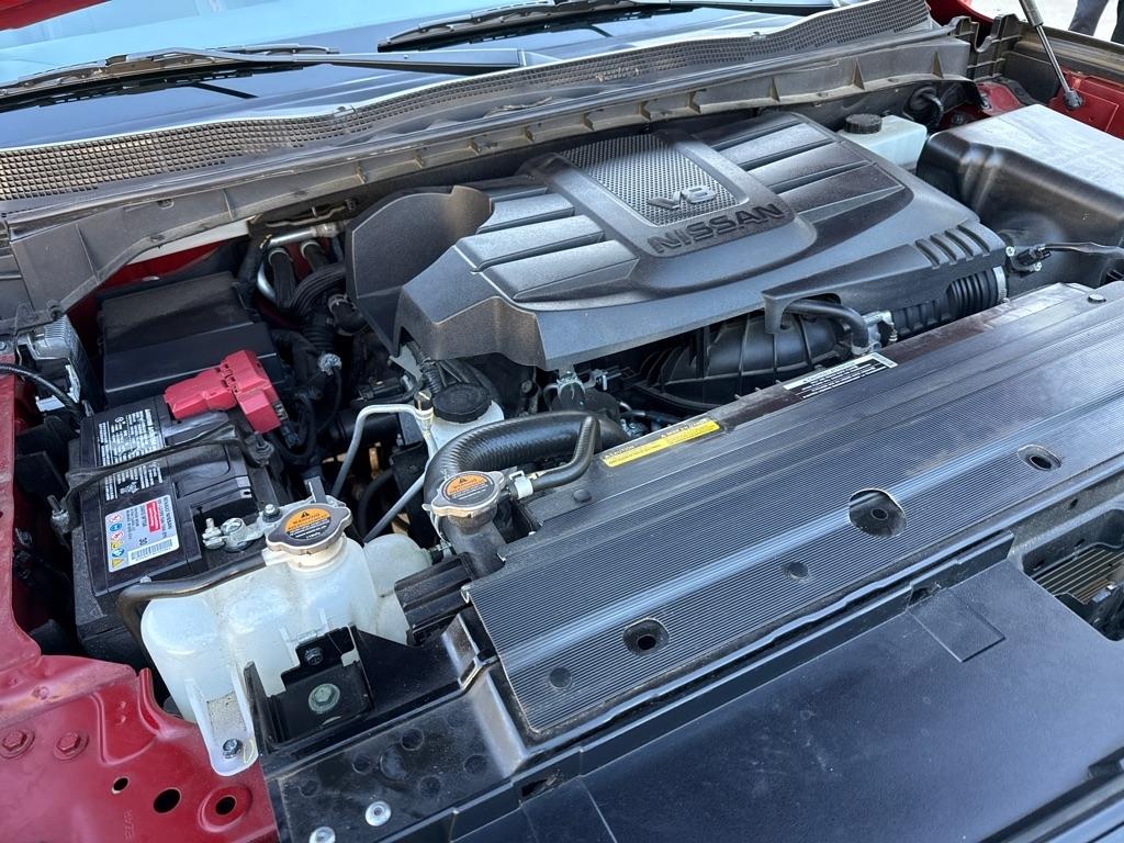 Nissan Titan PRO-4X Crew Cab 4WD 2024