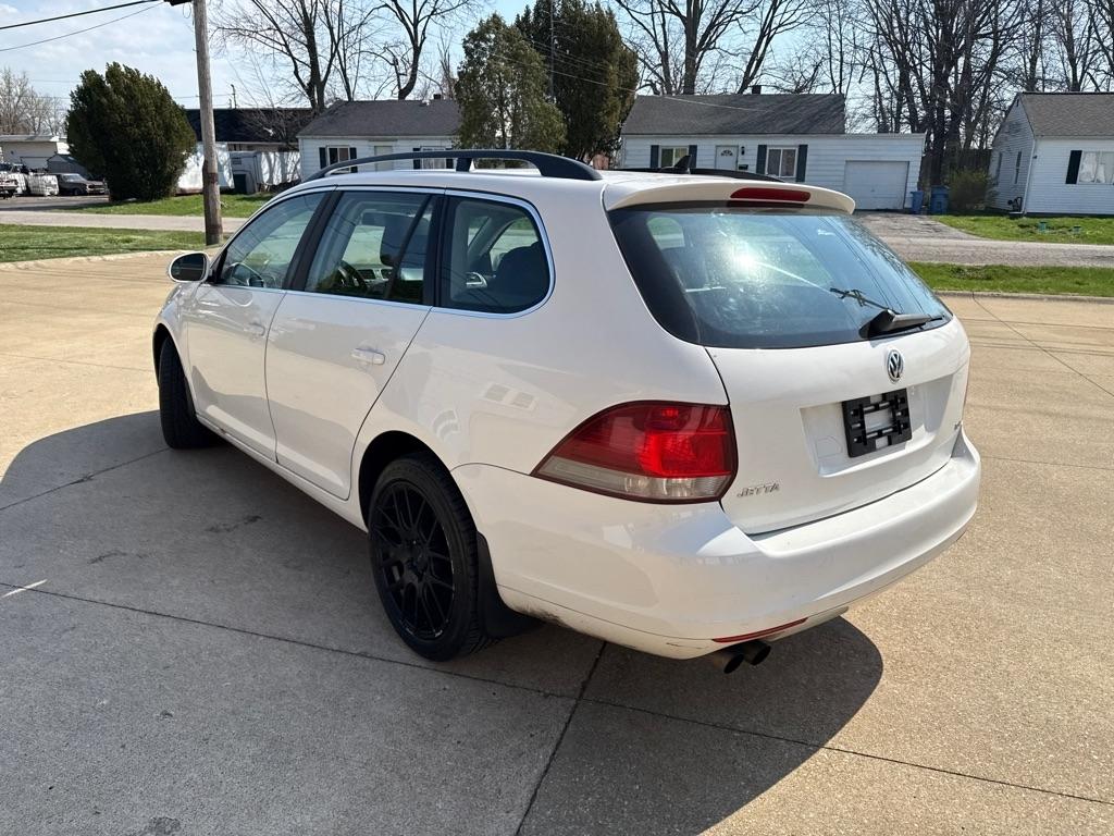 Volkswagen Jetta SportWagen 2.0L TDI 2013
