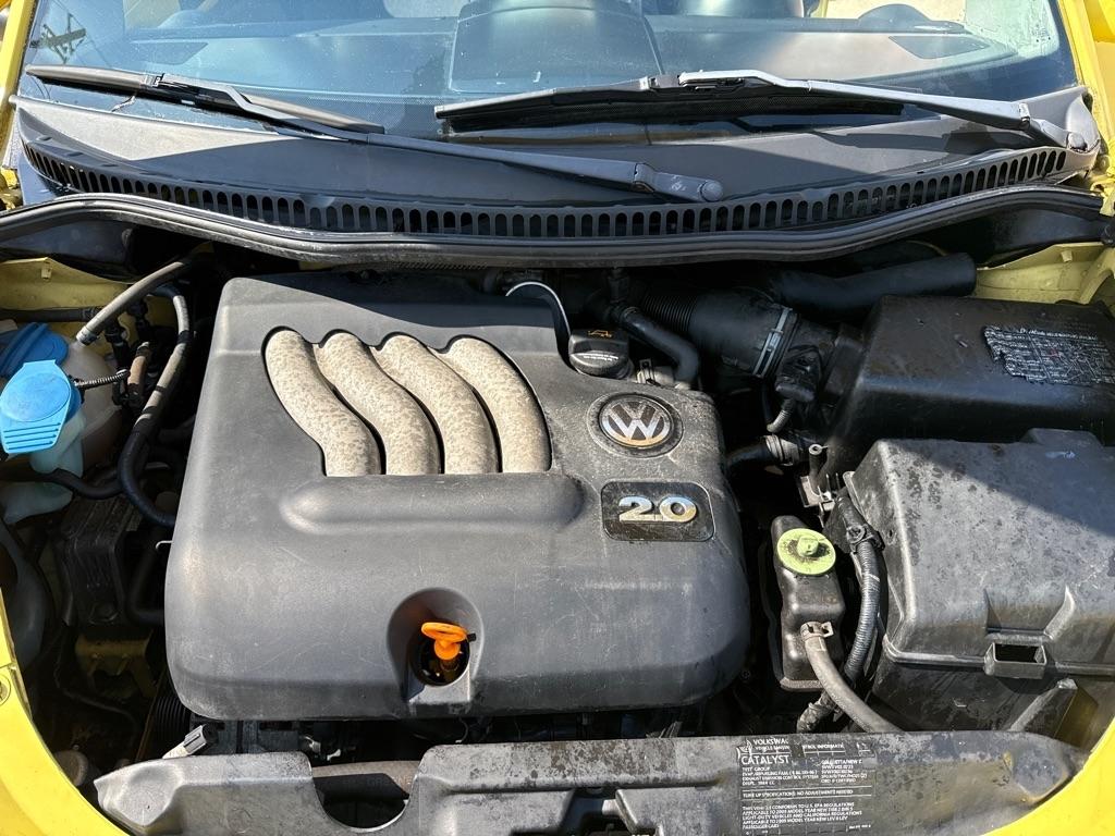 Volkswagen New Beetle GLS 2.0L 2005