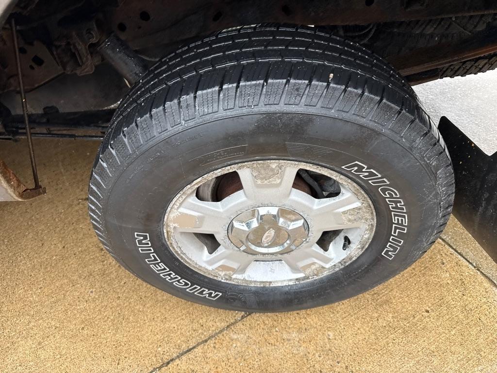 Ford F-150 XL SuperCrew 5.5-ft. Bed 4WD 2013