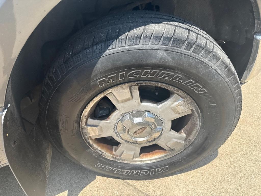 Ford F-150 XL SuperCrew 5.5-ft. Bed 4WD 2013