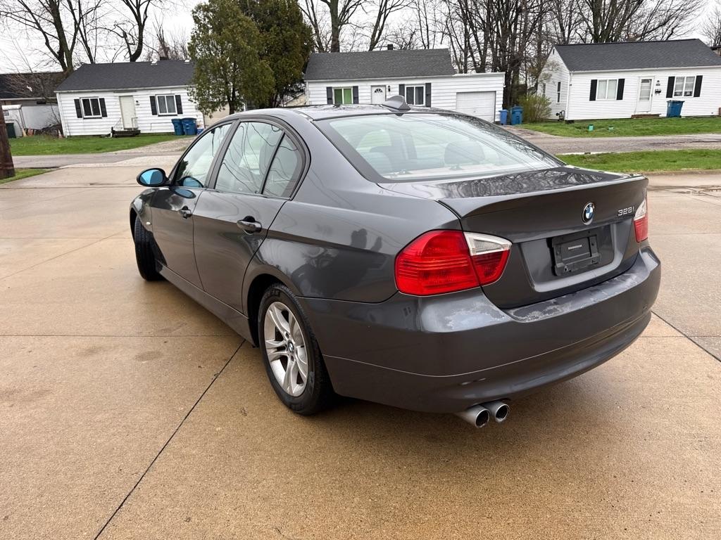BMW 3-Series 328i 2008
