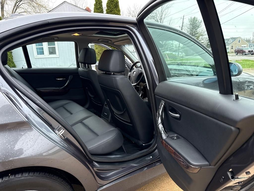 BMW 3-Series 328i 2008