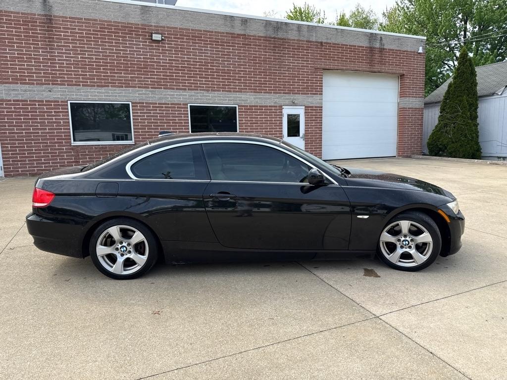 BMW 3-Series 328i Coupe 2010