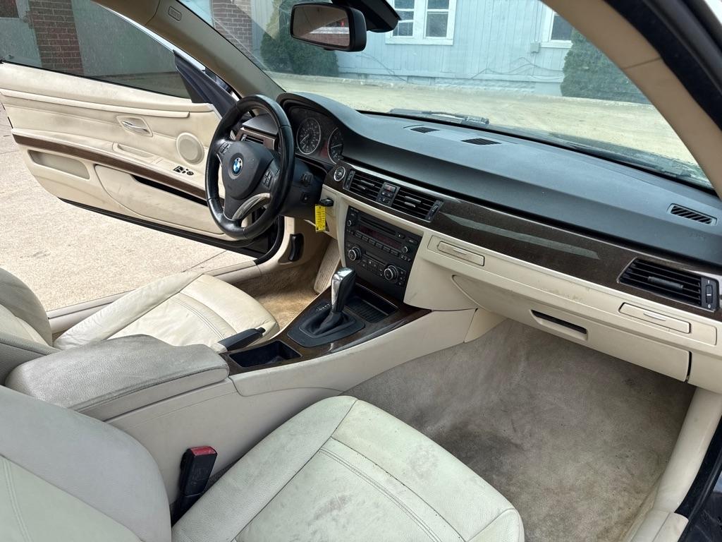 BMW 3-Series 328i Coupe 2010