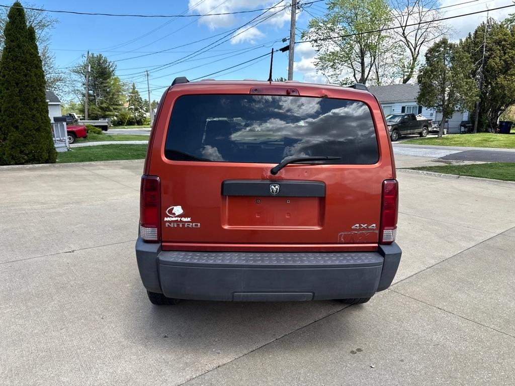 Dodge Nitro SXT 4WD 2007
