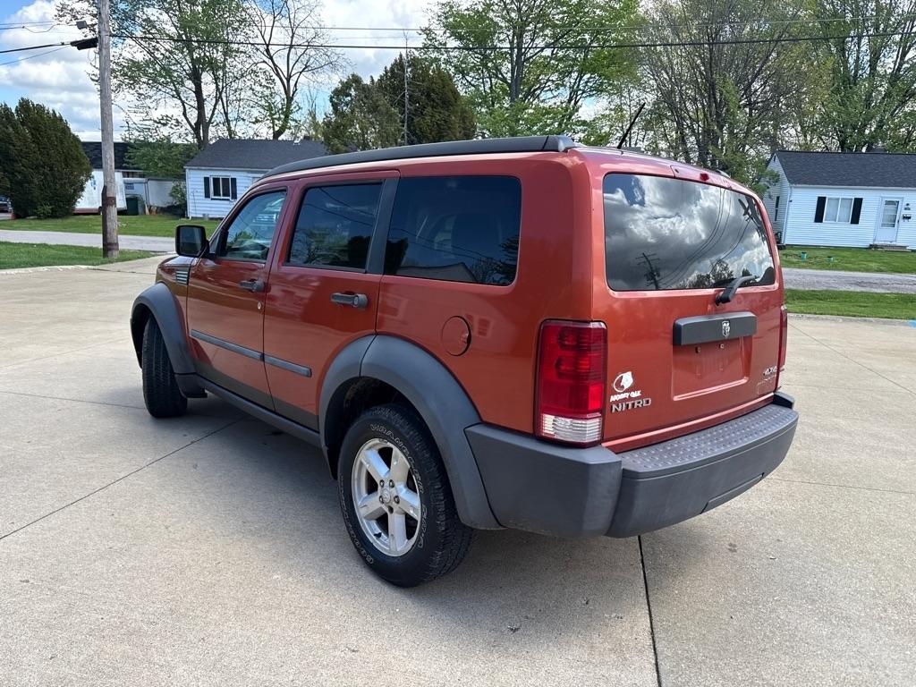 Dodge Nitro SXT 4WD 2007