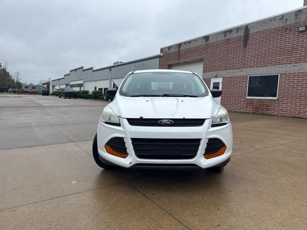 Ford Escape S FWD 2014