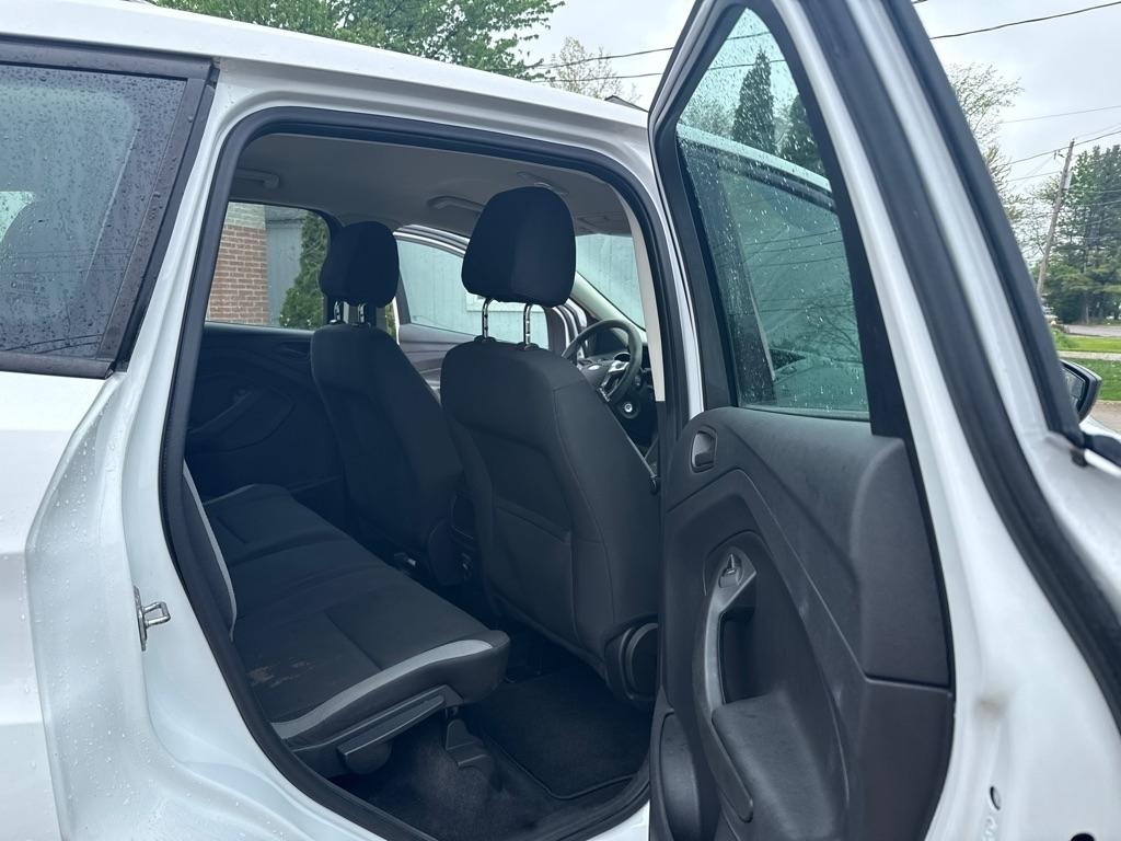 Ford Escape S FWD 2014