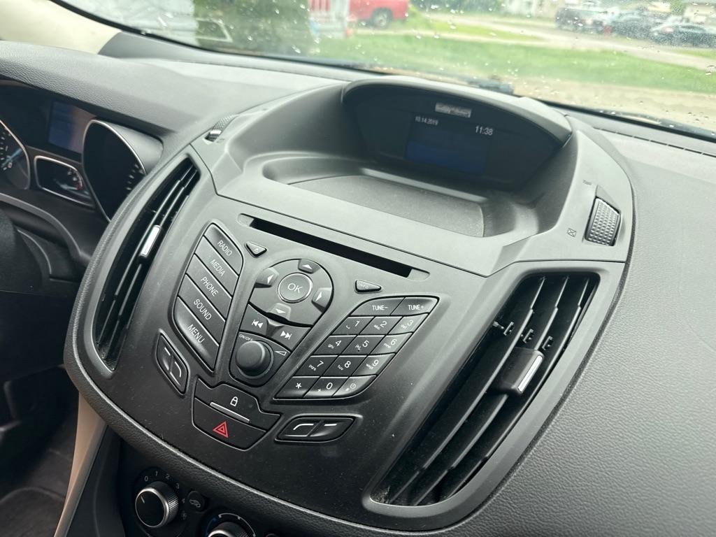 Ford Escape S FWD 2014