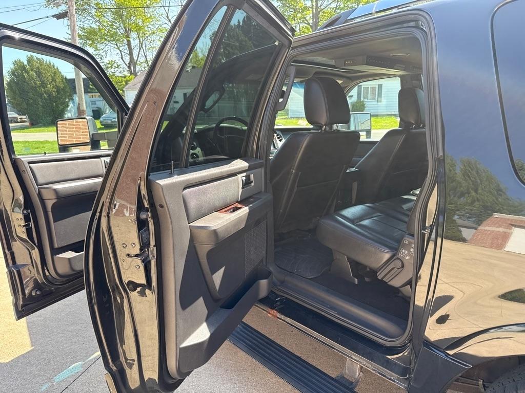 Ford Expedition EL Limited 4WD 2010