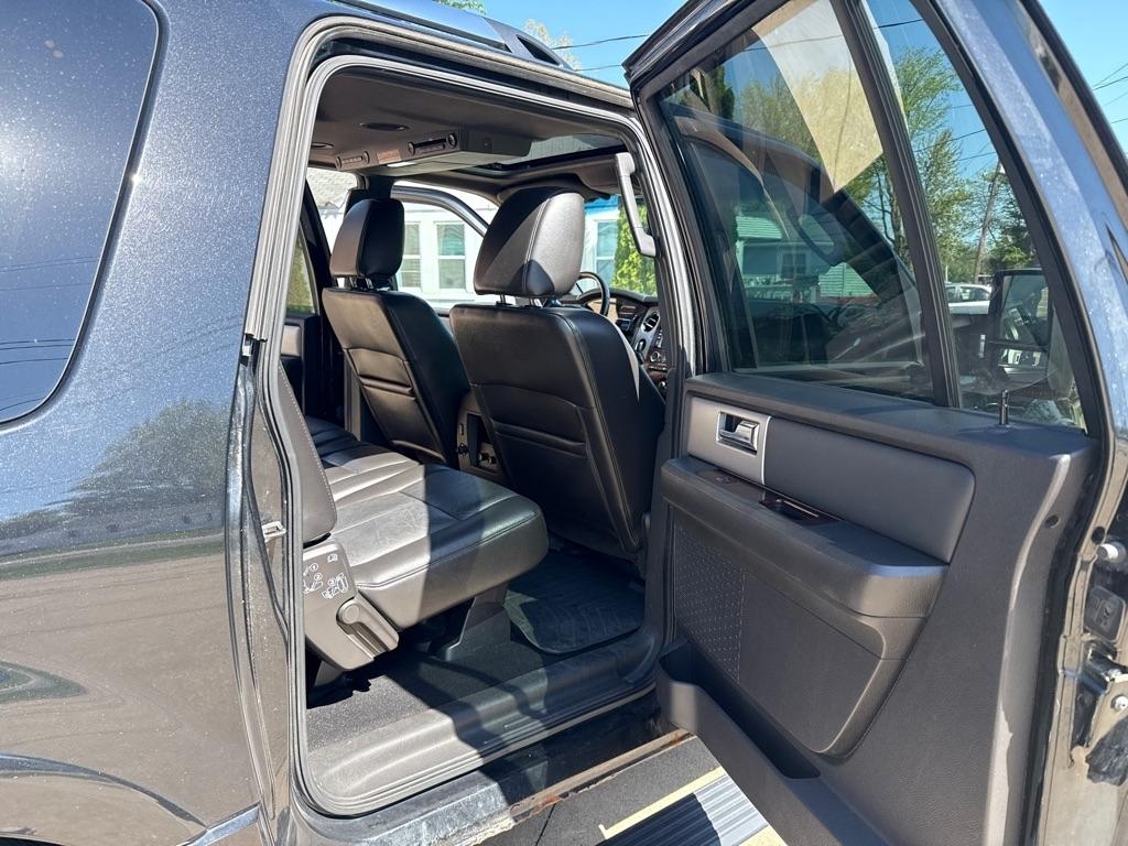Ford Expedition EL Limited 4WD 2010