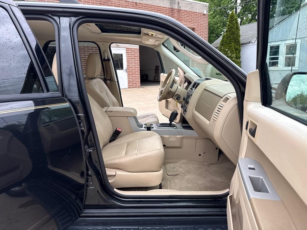 Ford Escape XLT 4WD 2011