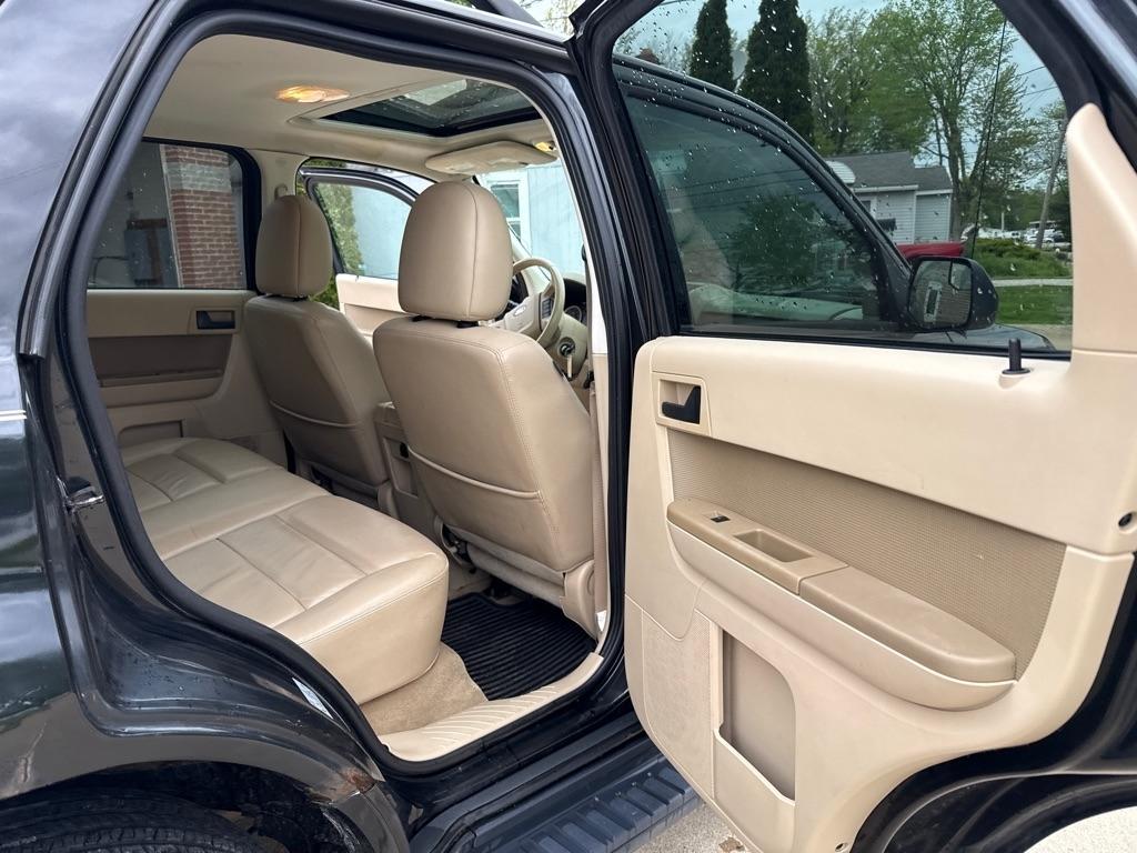 Ford Escape XLT 4WD 2011