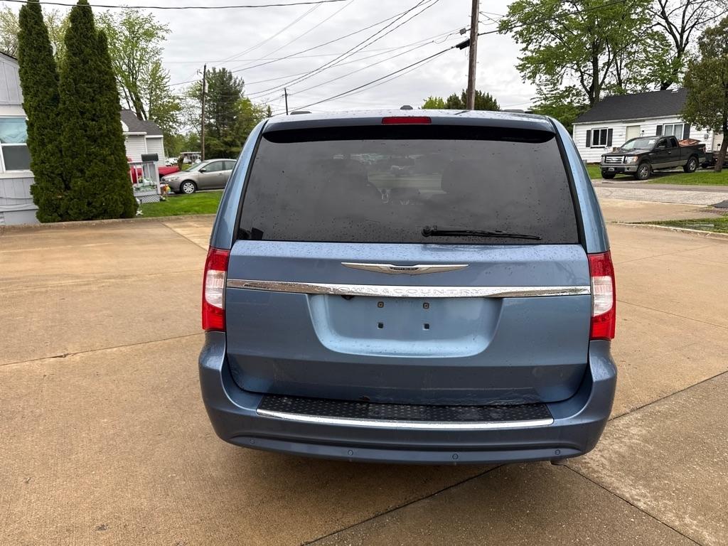 Chrysler Town & Country Touring 2012