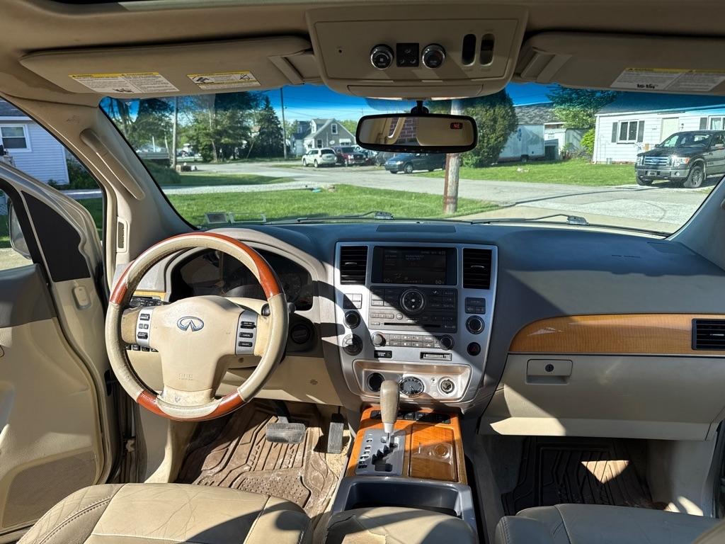 Infiniti QX56  2008