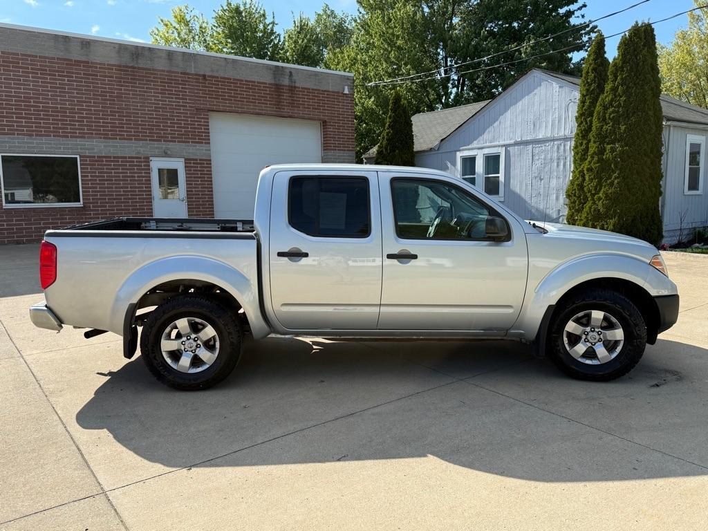 Nissan Frontier SE Crew Cab 4WD 2010
