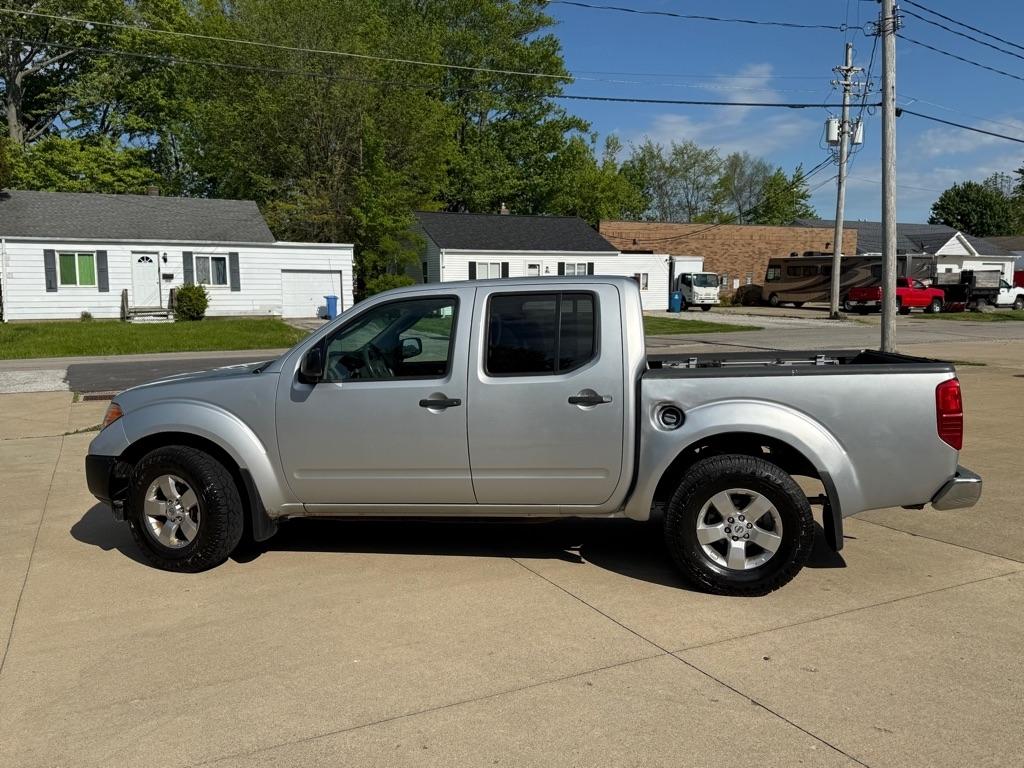 Nissan Frontier SE Crew Cab 4WD 2010
