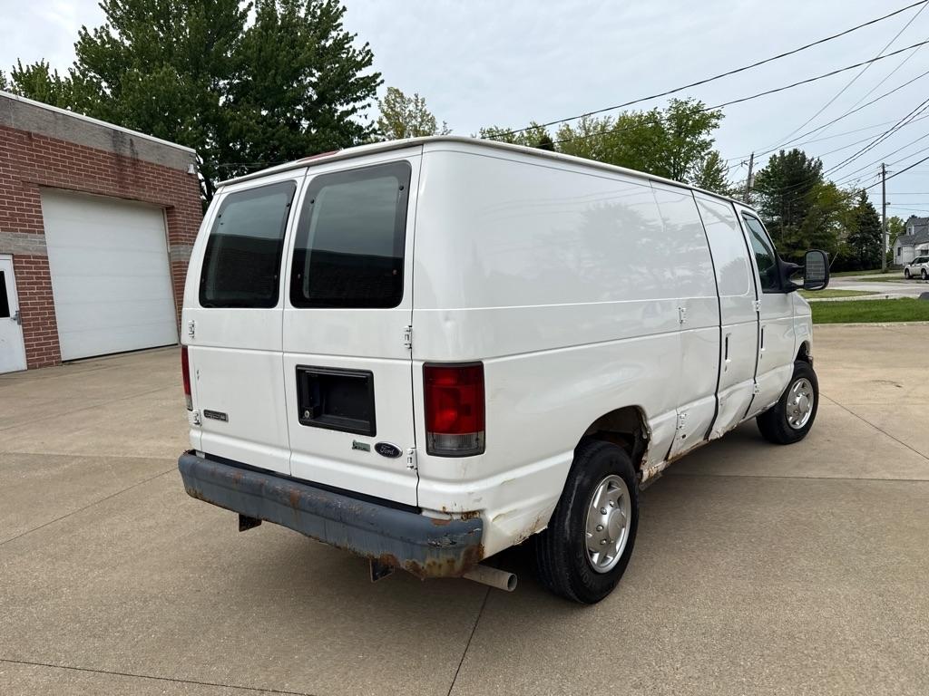 Ford Econoline E-150 2010
