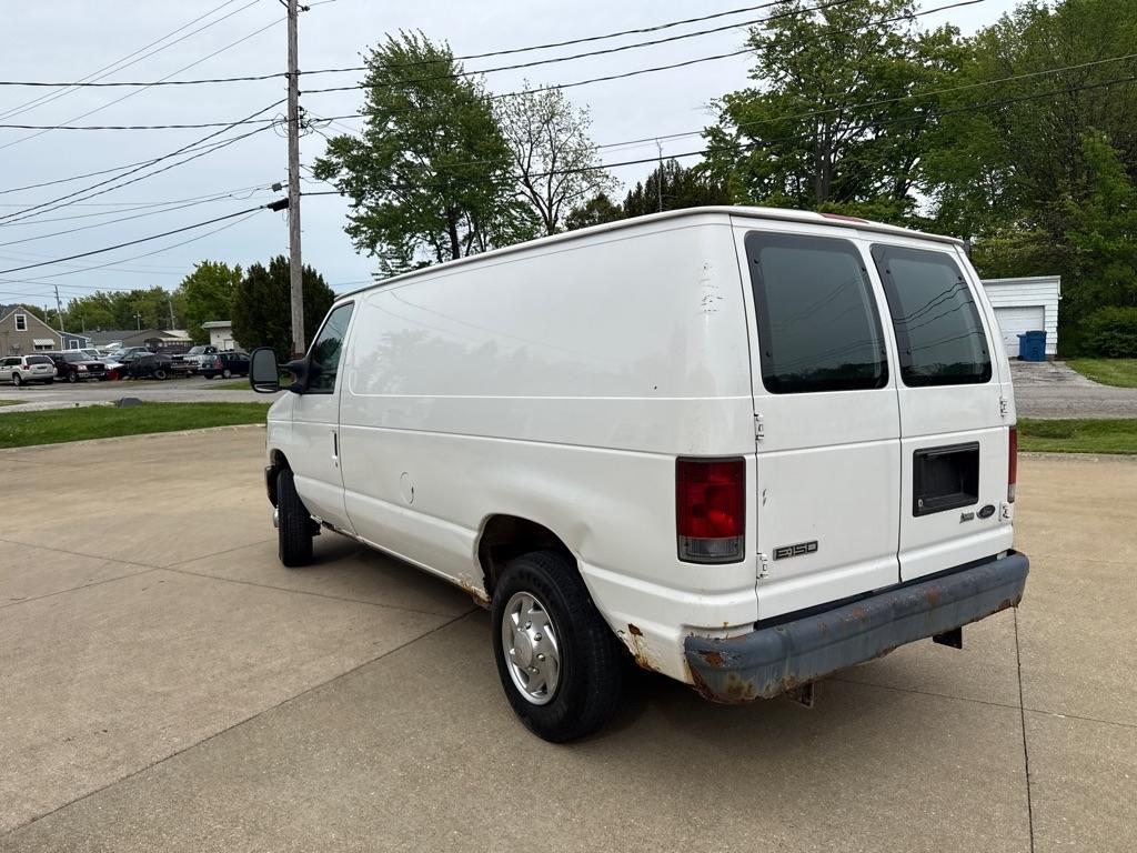 Ford Econoline E-150 2010
