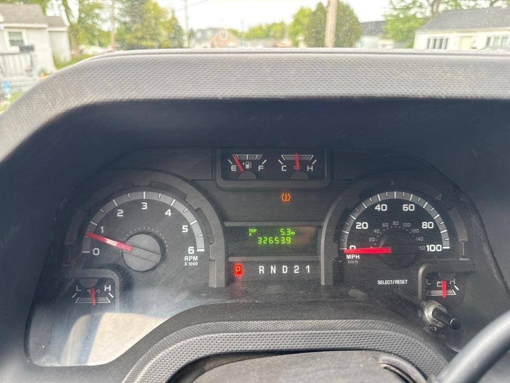 Ford Econoline E-150 2010