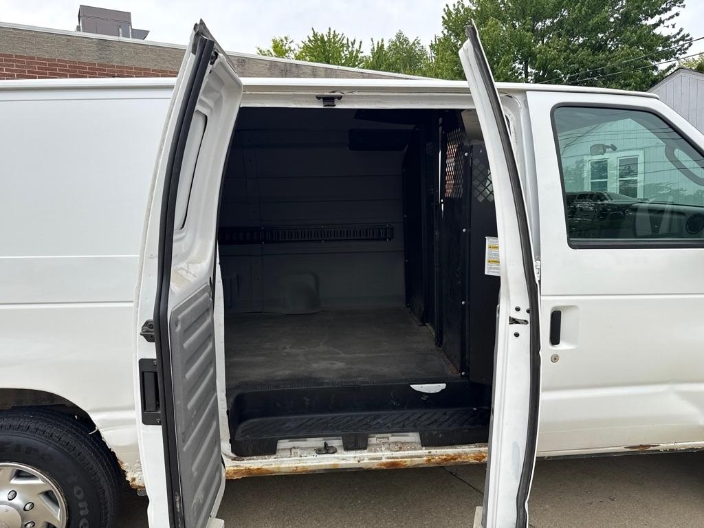 Ford Econoline E-150 2010