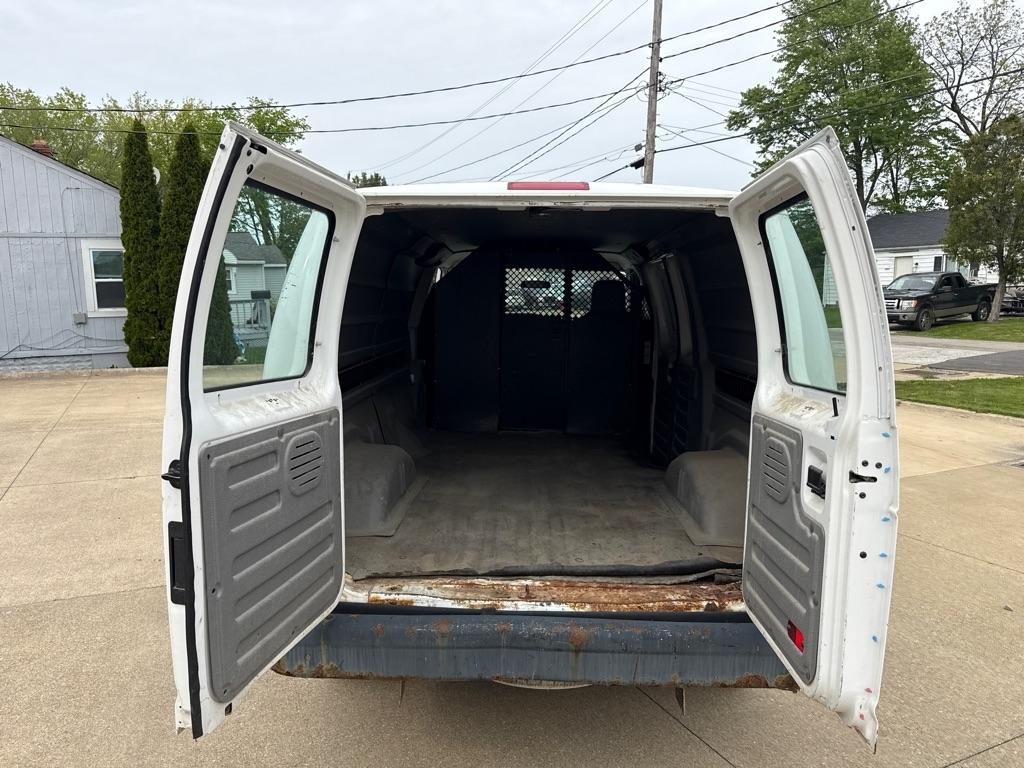 Ford Econoline E-150 2010