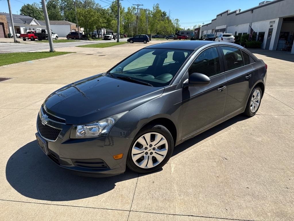 2013 Chevrolet Cruze LS Auto