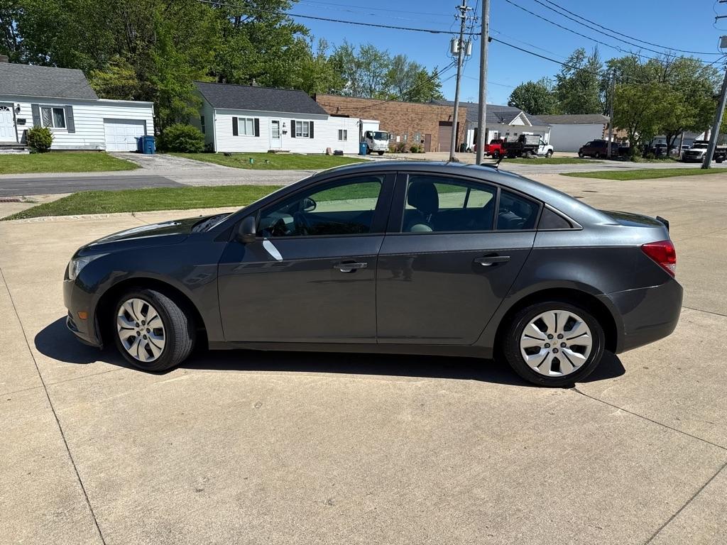 Chevrolet Cruze LS Auto 2013