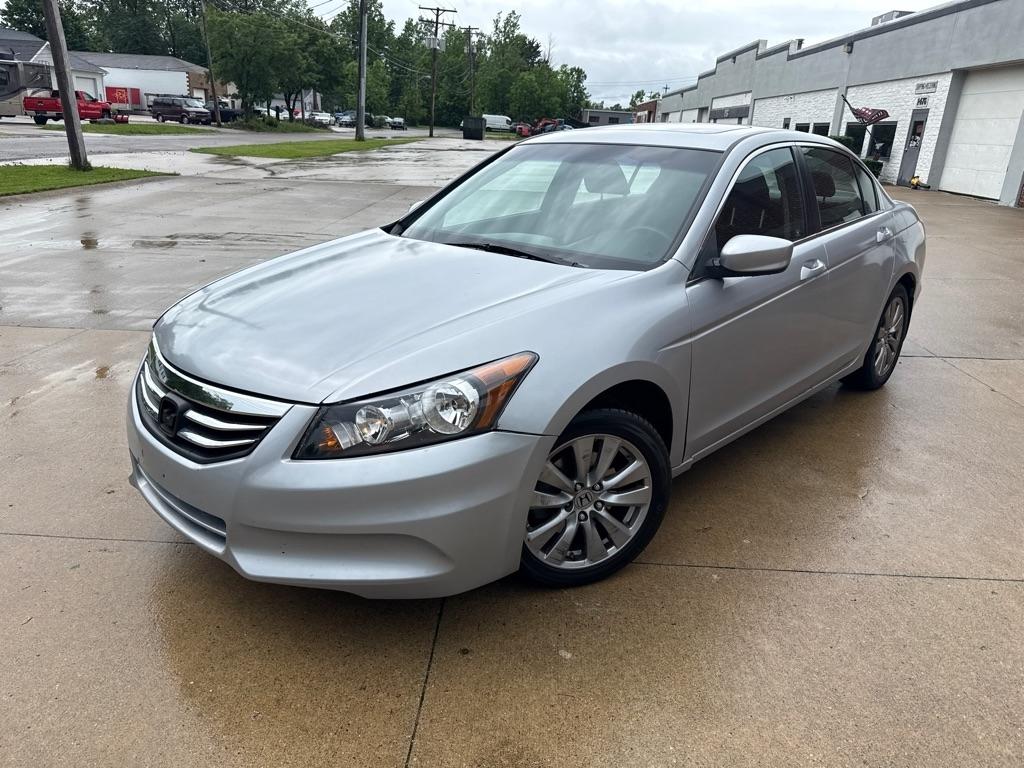 2011 Honda Accord EX Auto's photo