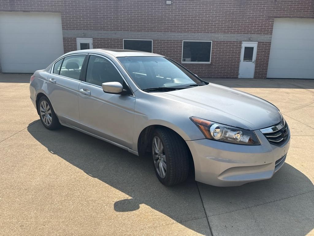 Honda Accord EX Sedan AT 2011