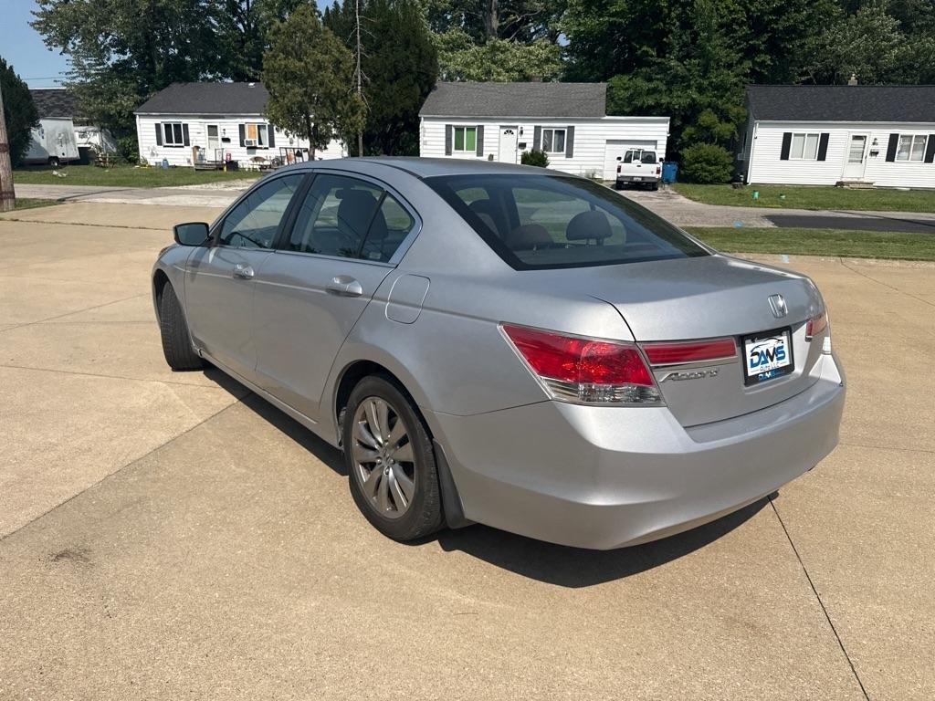 Honda Accord EX Sedan AT 2011